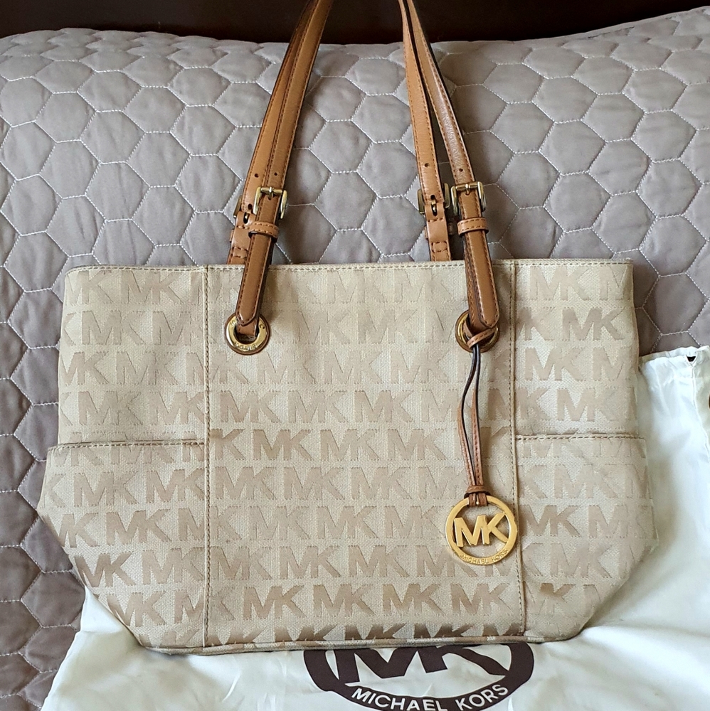 Michael Kors bag